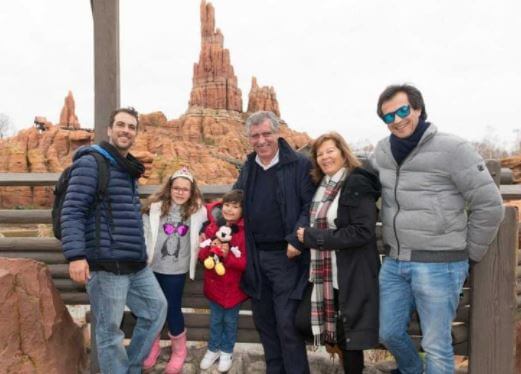 Fernando Santos with wife, son Pedro, grandchildren, and son-in-law in Disneyland.